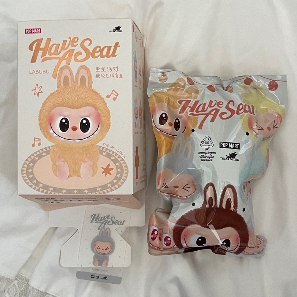 Pop Mart Have a Seat Labubu Hehe